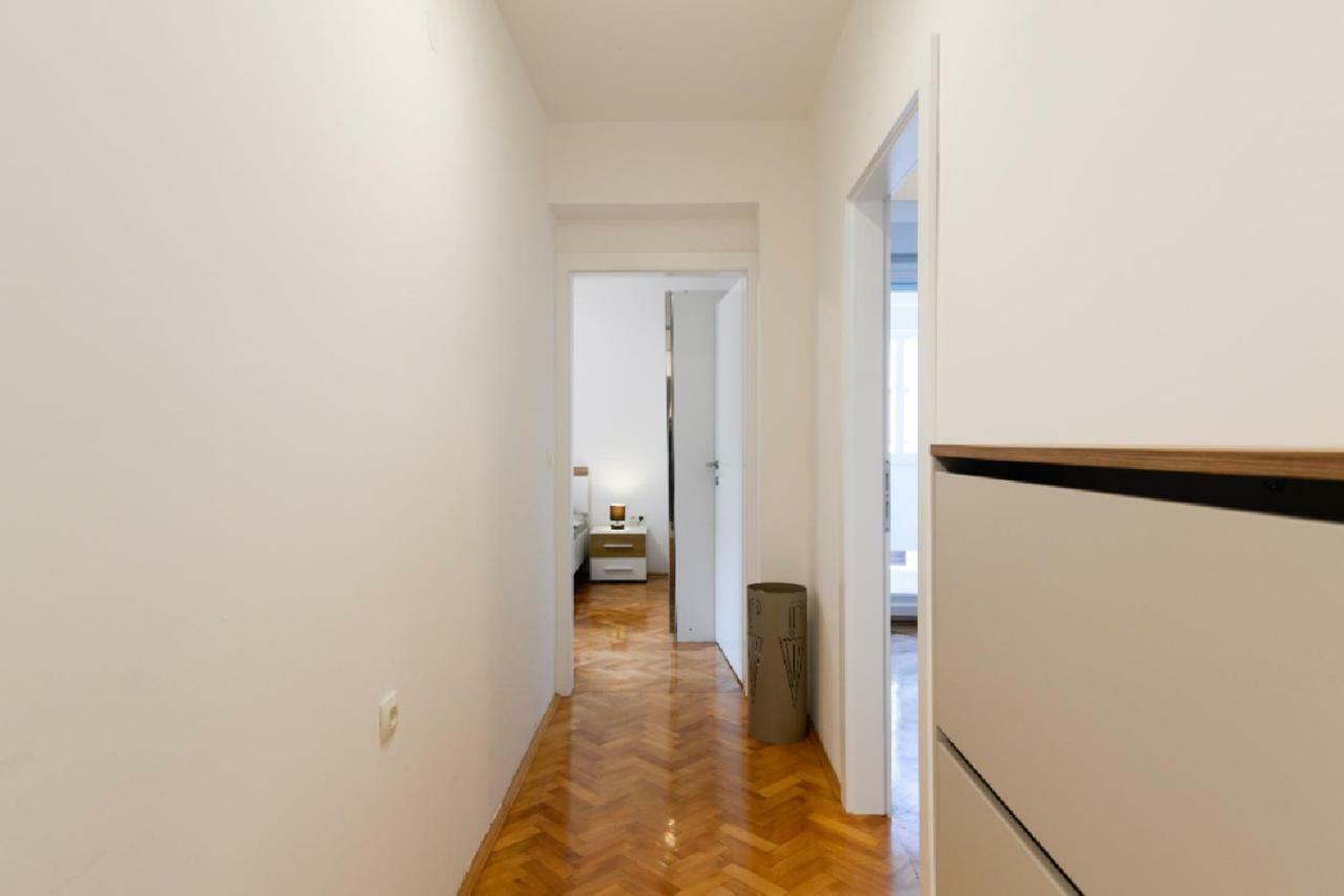 Apartment Donatus - Modern Near The Bridge/centre Zadar